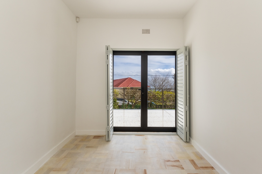 To Let 3 Bedroom Property for Rent in Camps Bay Western Cape